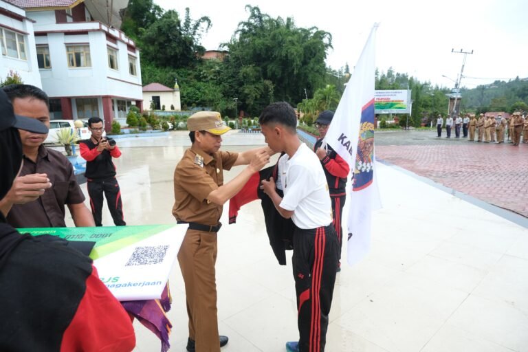 Pimpin Upacara Pelepasan Kontingen Pelajar Menuju Ajang Popda Ix Pj Bupati Mamasa Milikilah